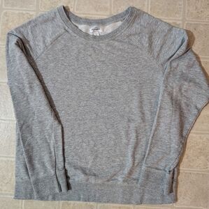 Old Navy Women's Heather Gray & Dark Gray Crewneck Sweatshirt Bundle